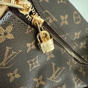 LV 55 Duffle Bag